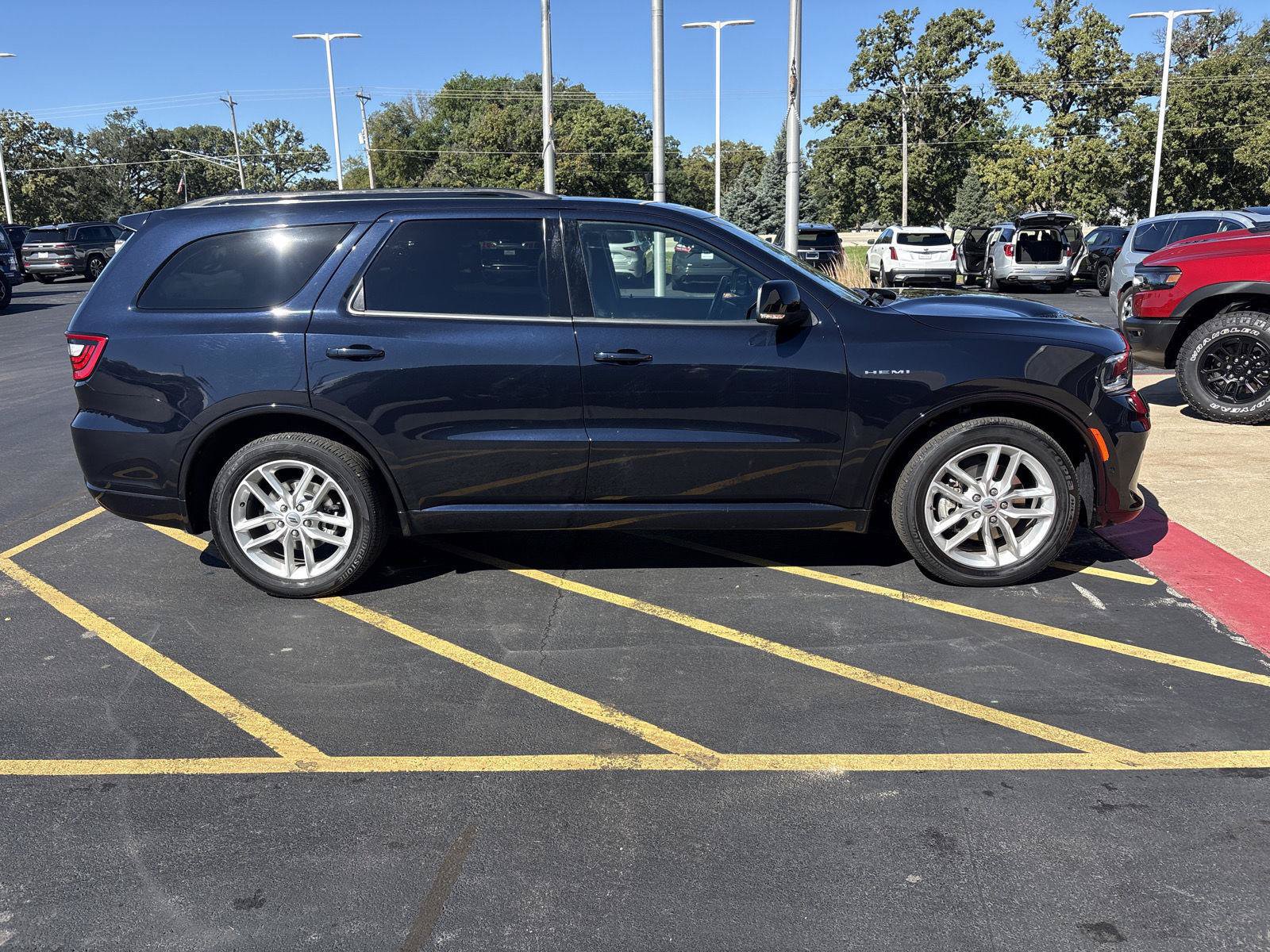 Used 2024 Dodge Durango R/T AWD/4WD image 4