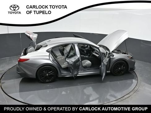 Used 2025 Toyota Camry SE w/ Convenience Package FWD image 47