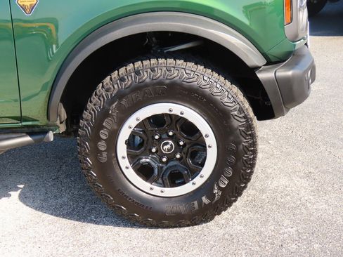 Certified 2023 Ford Bronco Badlands image 9