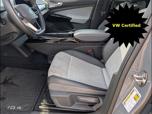 Certified 2024 Volkswagen ID.4 Pro image 10