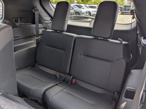Used 2025 Mitsubishi Outlander SE AWD/4WD image 33