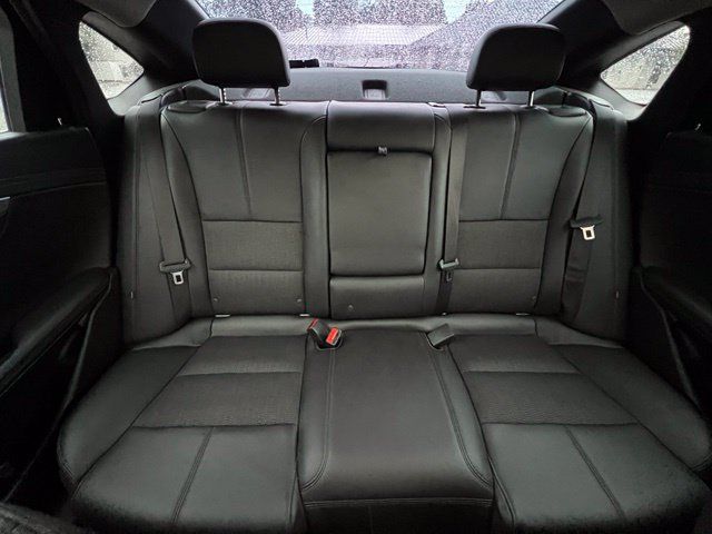 Used 2015 Chevrolet Impala LT w/ Convenience Package FWD image 24