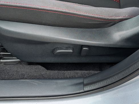 Used 2021 Subaru Impreza 2.0i Sport image 19