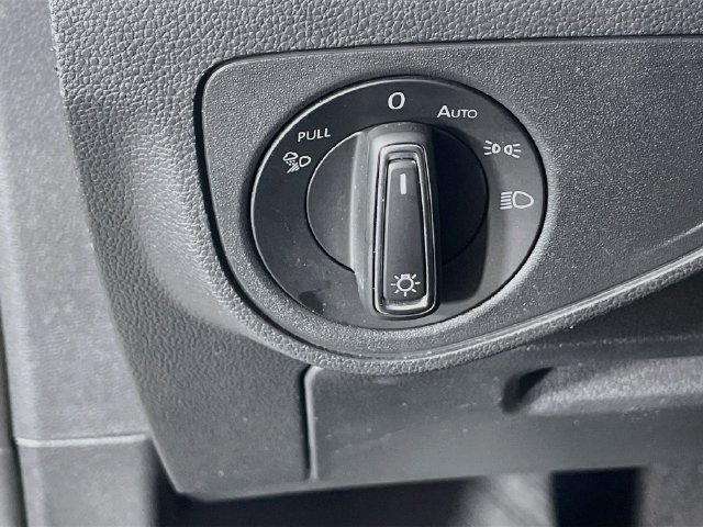 Used 2023 Volkswagen Atlas SE w/ Panoramic Sunroof Package FWD image 11