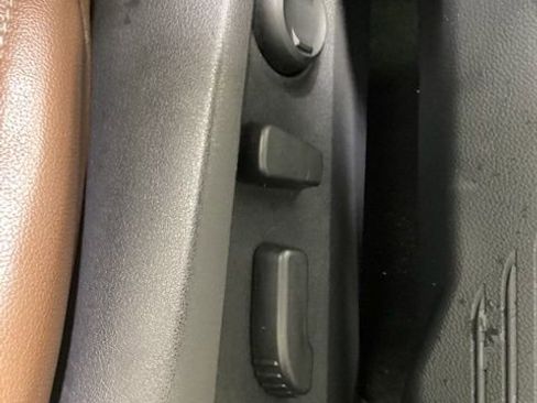 Used 2020 Subaru Outback Touring image 14