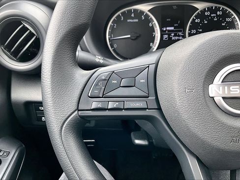 Certified 2024 Nissan Kicks S image 22