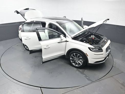 Used 2022 Lincoln Nautilus Reserve w/ Cargo Utility Package AWD/4WD image 52