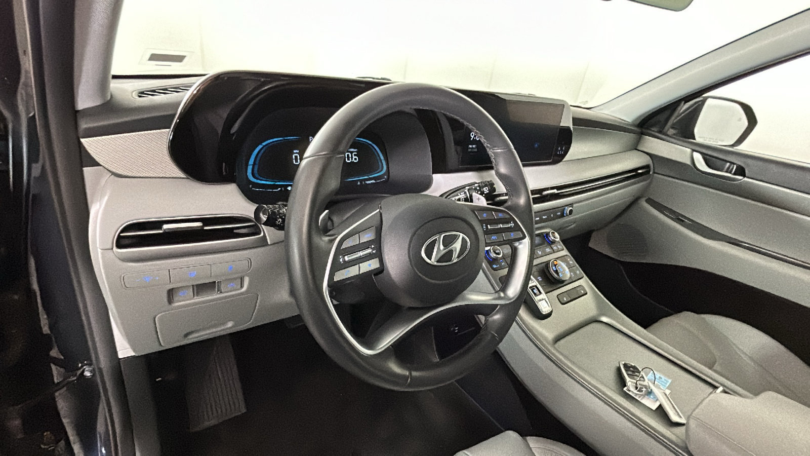 Used 2025 Hyundai Palisade SEL AWD/4WD image 16