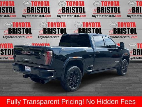 Used 2024 GMC Sierra 2500 AT4 w/ AT4 Premium Plus Package AWD/4WD image 3