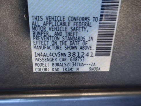 Used 2021 Nissan Altima 2.0 SR FWD image 13