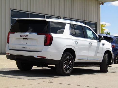 New 2026 GMC Yukon Elevation AWD/4WD image 3