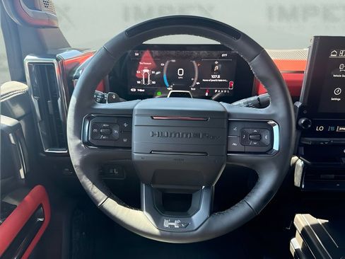 Used 2026 GMC Hummer EV 3X w/ Carbon Fiber Edition Package AWD/4WD image 16