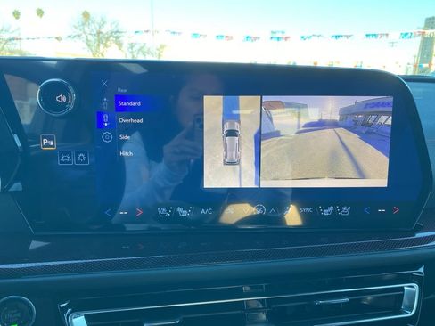 New 2026 Chevrolet Traverse RS w/ LPO, Floor Liner Package image 32