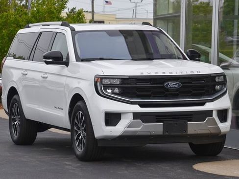 Used 2025 Ford Expedition Max Platinum AWD/4WD image 6