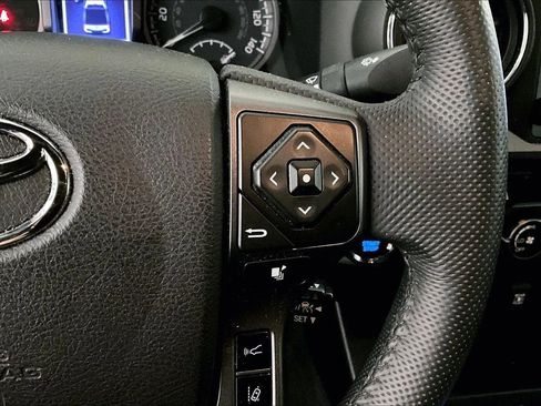 Used 2020 Toyota Tacoma TRD Off-Road w/ Blackout Package image 18