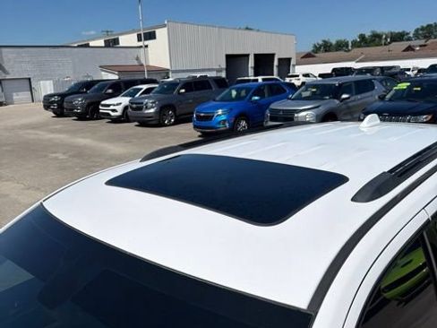 Used 2021 Jeep Grand Cherokee Trailhawk AWD/4WD image 9