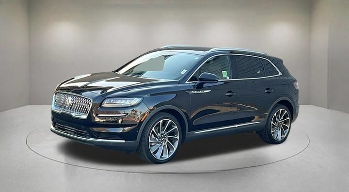 Certified 2022 Lincoln Nautilus Reserve w/ Equipment Group 201A AWD/4WD image 2