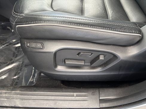 Used 2025 MAZDA CX-5 AWD 2.5 S w/ Preferred Package image 23