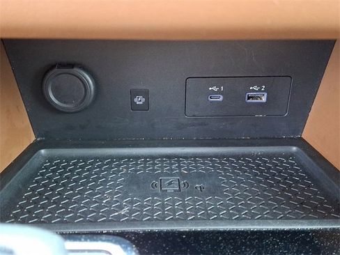 Used 2023 Nissan Pathfinder Platinum image 29