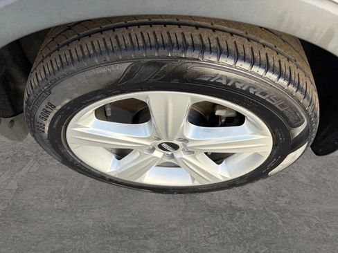 Used 2018 Lincoln MKC Premiere image 36