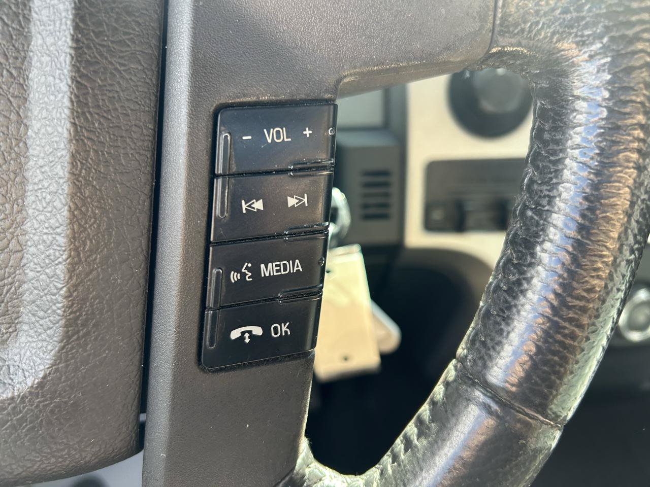 Used 2013 Ford F150 XLT w/ Luxury Equipment Group AWD/4WD image 18