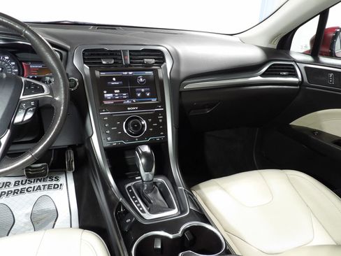 Used 2015 Ford Fusion Titanium image 14