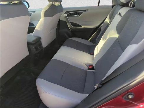 Used 2024 Toyota RAV4 XLE w/ Convenience Package FWD image 7