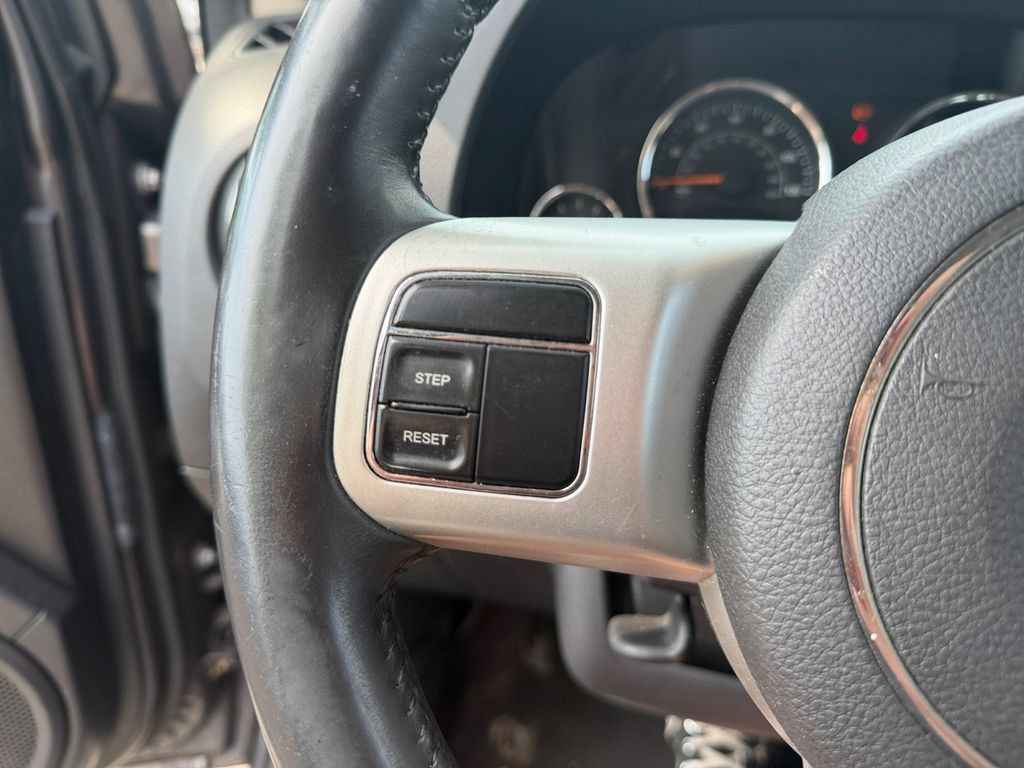 Used 2017 Jeep Compass High Altitude AWD/4WD image 16