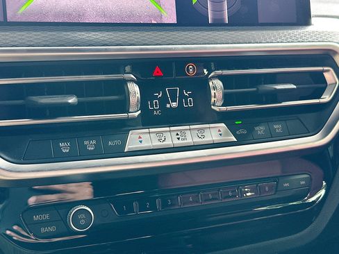 Certified 2023 BMW X4 xDrive30i w/ M Sport Package image 16