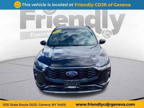 Used 2024 Ford Escape ST-Line Select w/ Tech Pack #2 image 2