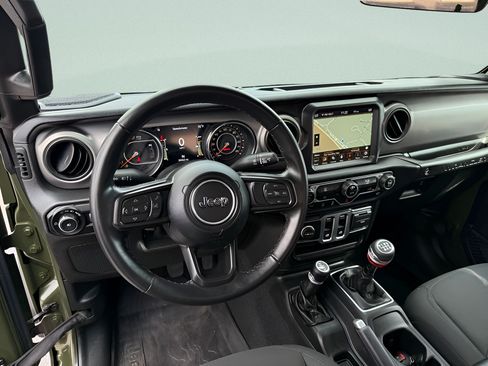 Used 2021 Jeep Wrangler Sport AWD/4WD image 7