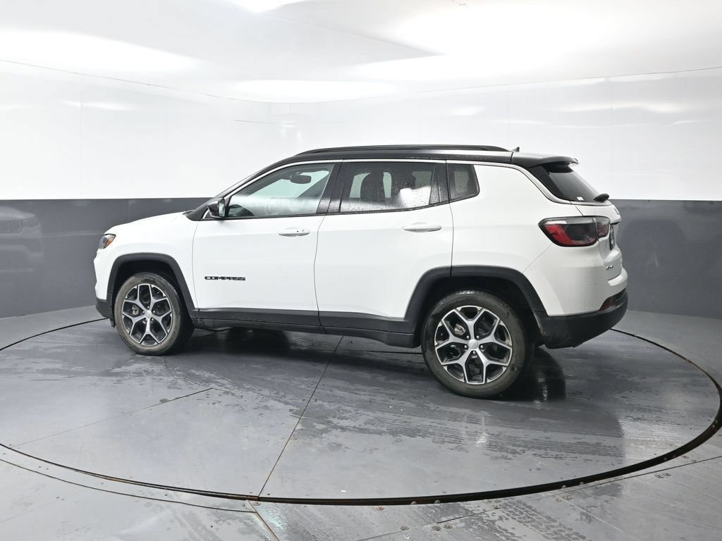 Used 2024 Jeep Compass Limited AWD/4WD image 11