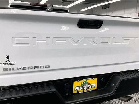 Used 2025 Chevrolet Silverado 2500 W/T w/ WT Convenience Package image 9