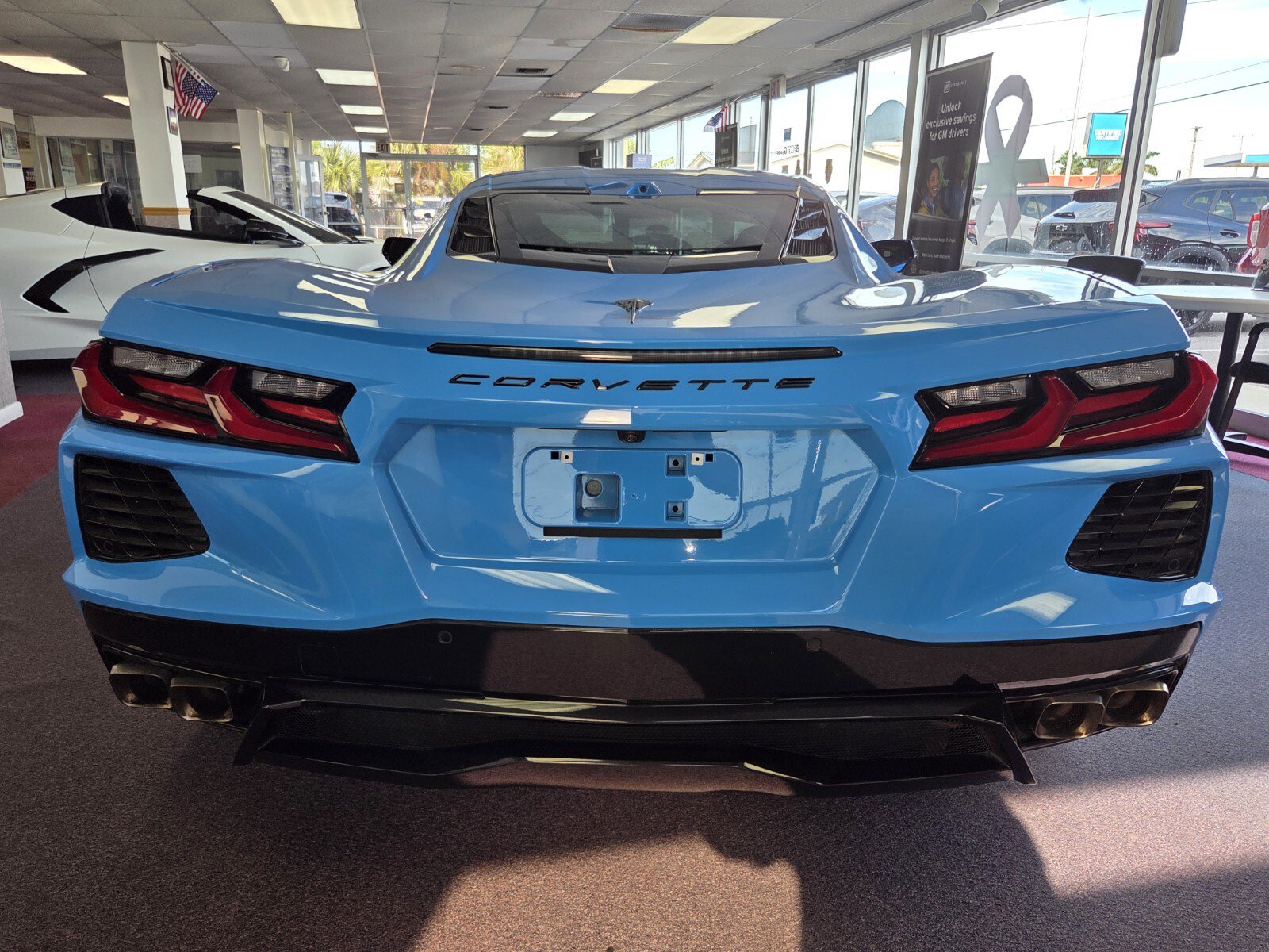 Used 2024 Chevrolet Corvette Stingray Coupe w/ 1LT RWD image 4