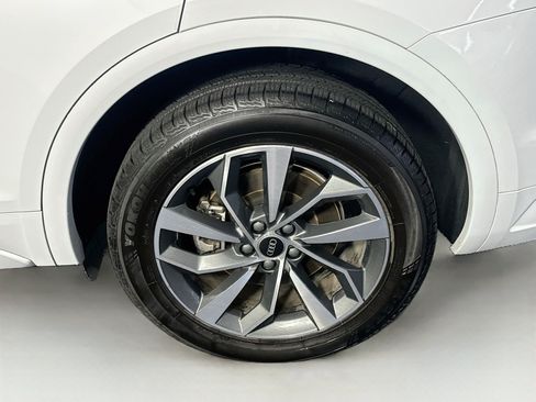 Used 2022 Audi Q5 2.0T Premium AWD/4WD image 11