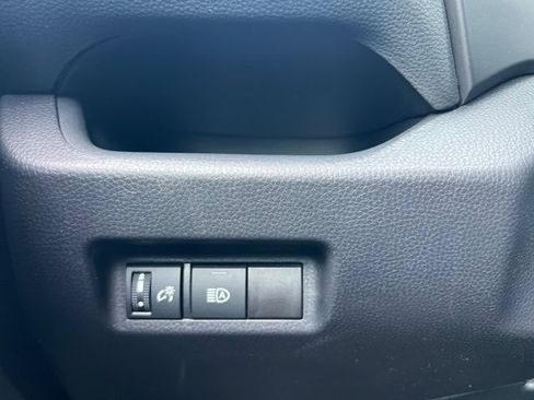 Used 2025 Toyota RAV4 XLE FWD image 26