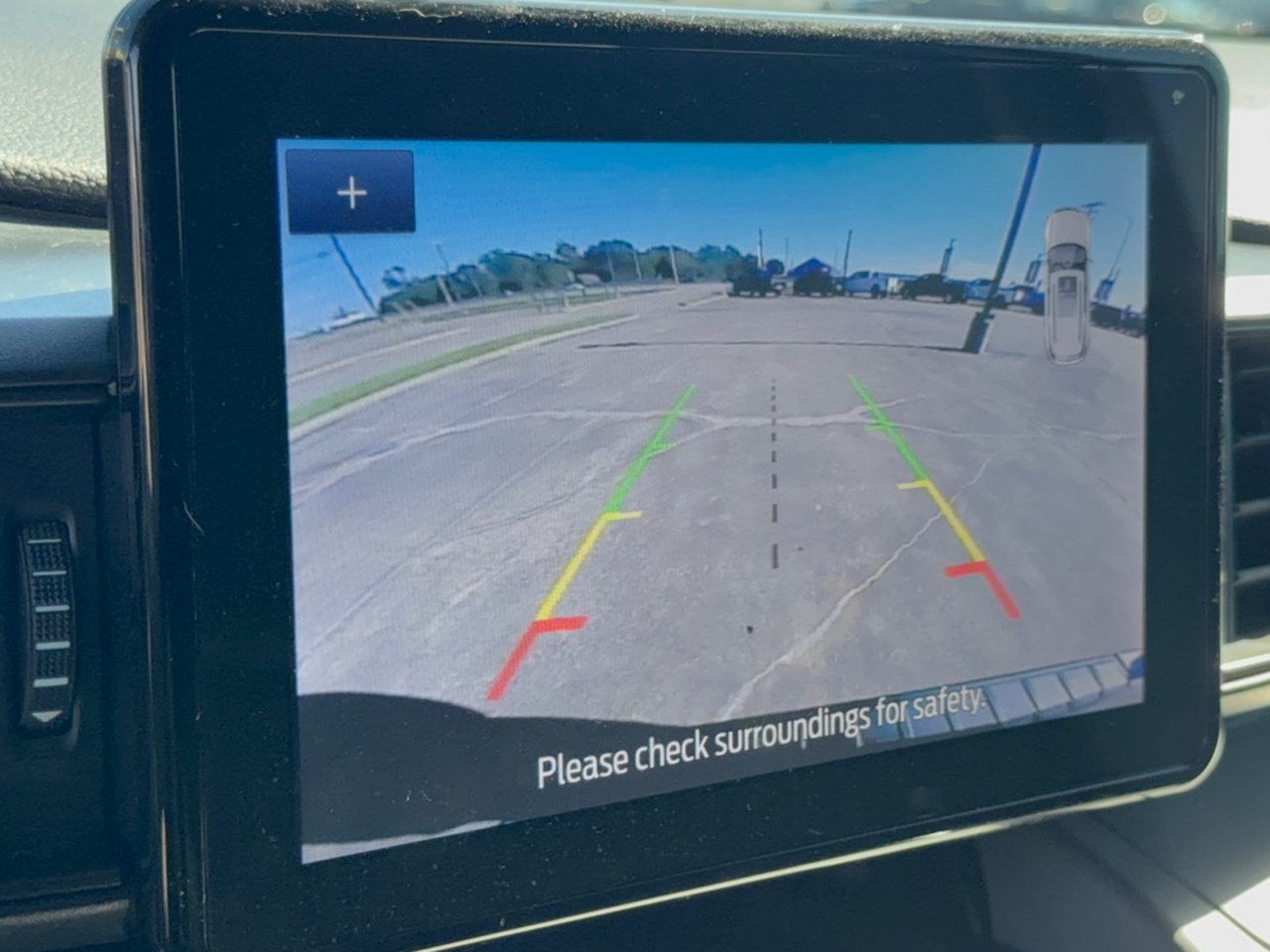 Used 2024 Ford Explorer XLT RWD image 24