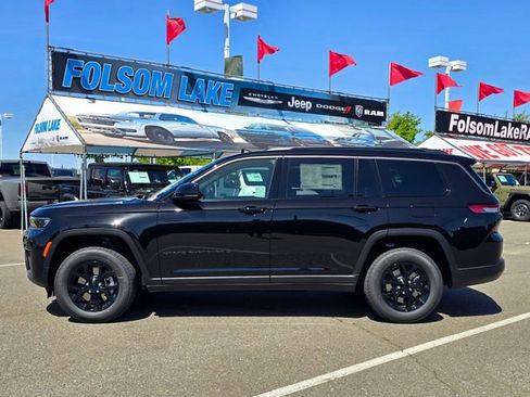 New 2026 Jeep Grand Cherokee L 4WD image 8
