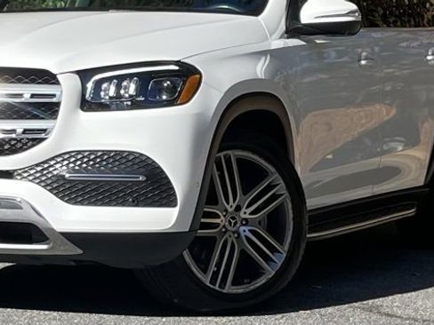 Used 2022 Mercedes-Benz GLS 450 4MATIC image 4