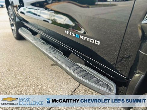 New 2024 Chevrolet Silverado EV RST image 14
