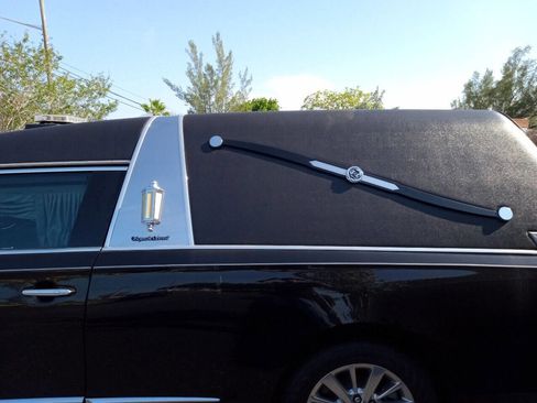 Used 2015 Cadillac XTS Hearse image 23