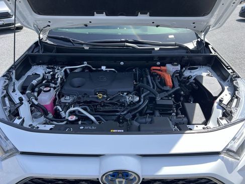 Used 2023 Toyota RAV4 SE w/ Weather & Moonroof Package image 35