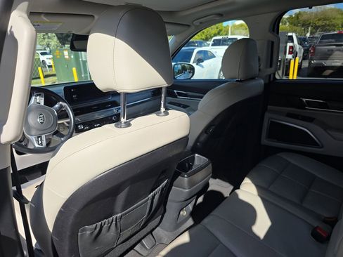 Used 2021 Kia Telluride EX image 20