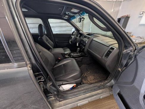Used 2009 Ford Escape Limited FWD image 29