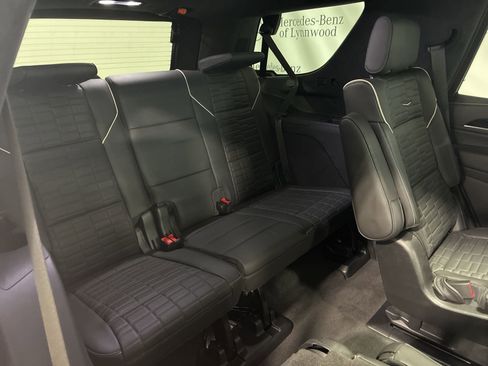Used 2024 Cadillac Escalade V w/ LPO, ONYX Package image 7