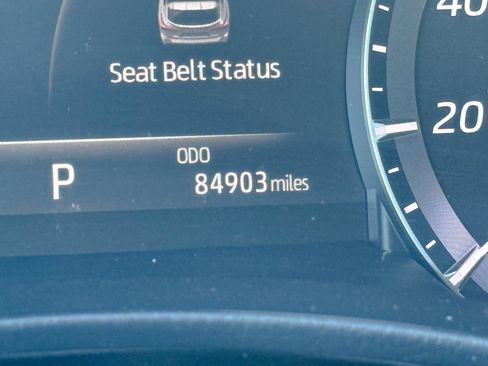 Used 2021 Toyota Highlander XLE image 45