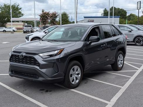 Used 2025 Toyota RAV4 LE FWD image 7
