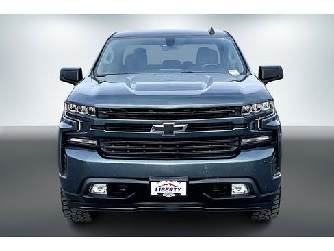 Used 2019 Chevrolet Silverado 1500 RST image 2