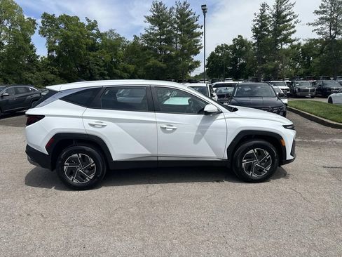 New 2026 Hyundai Tucson Blue SE AWD/4WD image 8