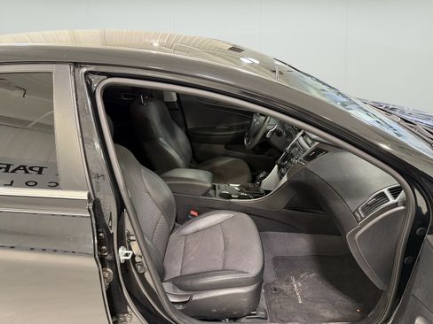 Used 2013 Hyundai Sonata SE FWD image 12